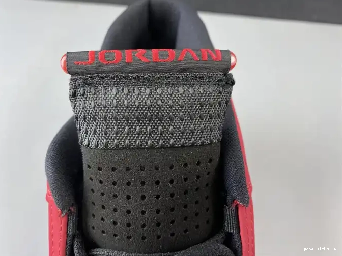 14 RED GYM TORO JORDAN 487471-006 RETRO AIR 0622